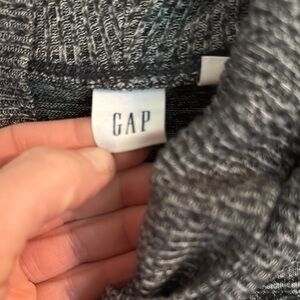 GAP Gray Knit Sweater